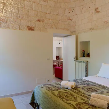 Trulli Papavero Locorotondo